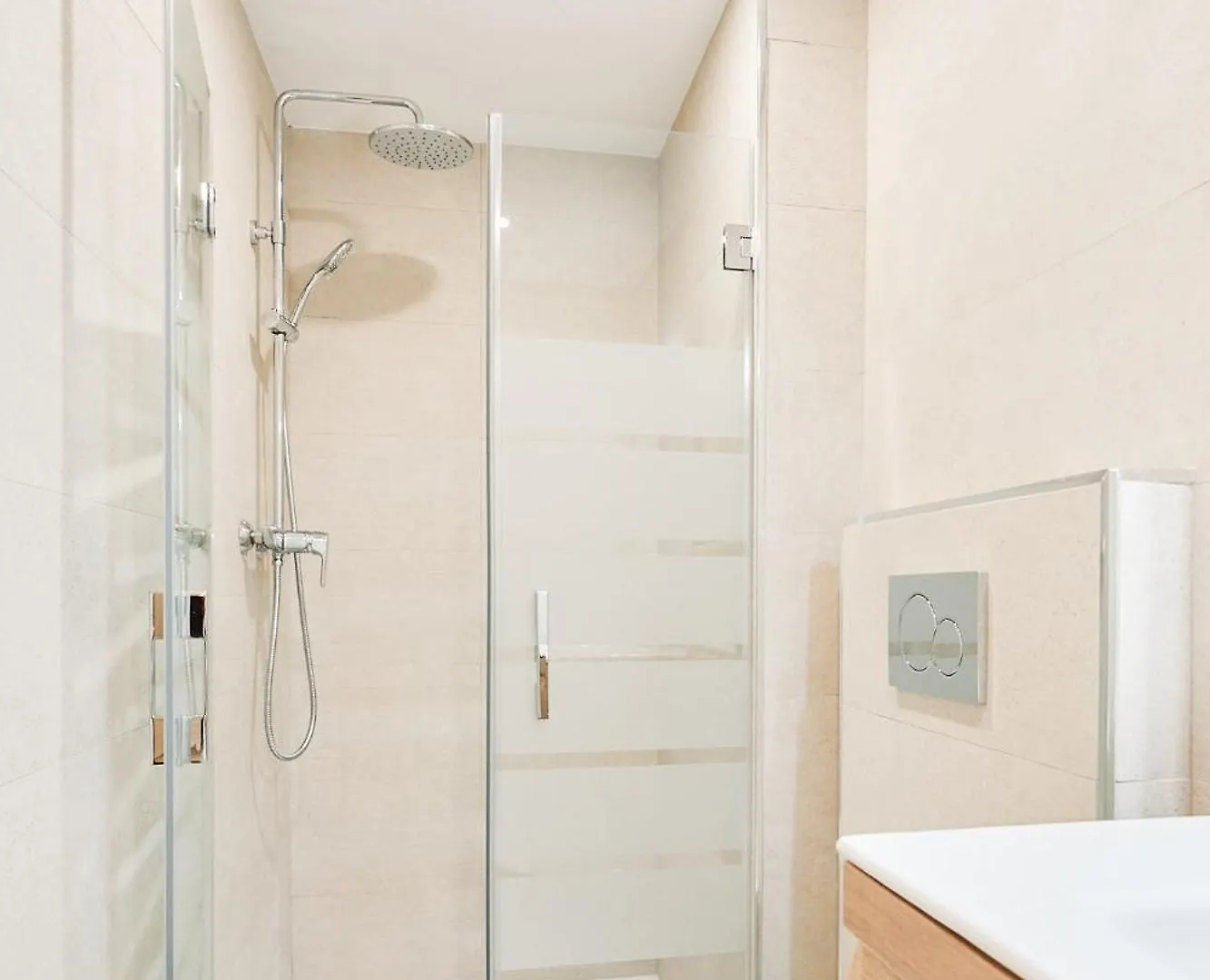 First Line Oasis Apartment Td05 Torrox