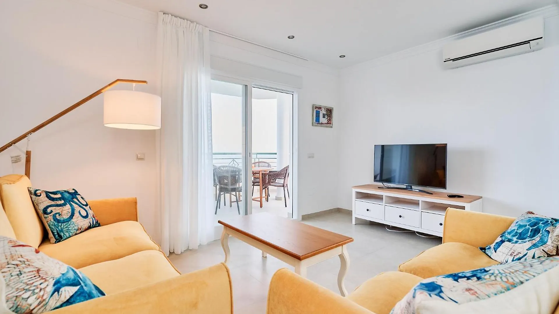 First Line Oasis Apartment Td05 Torrox