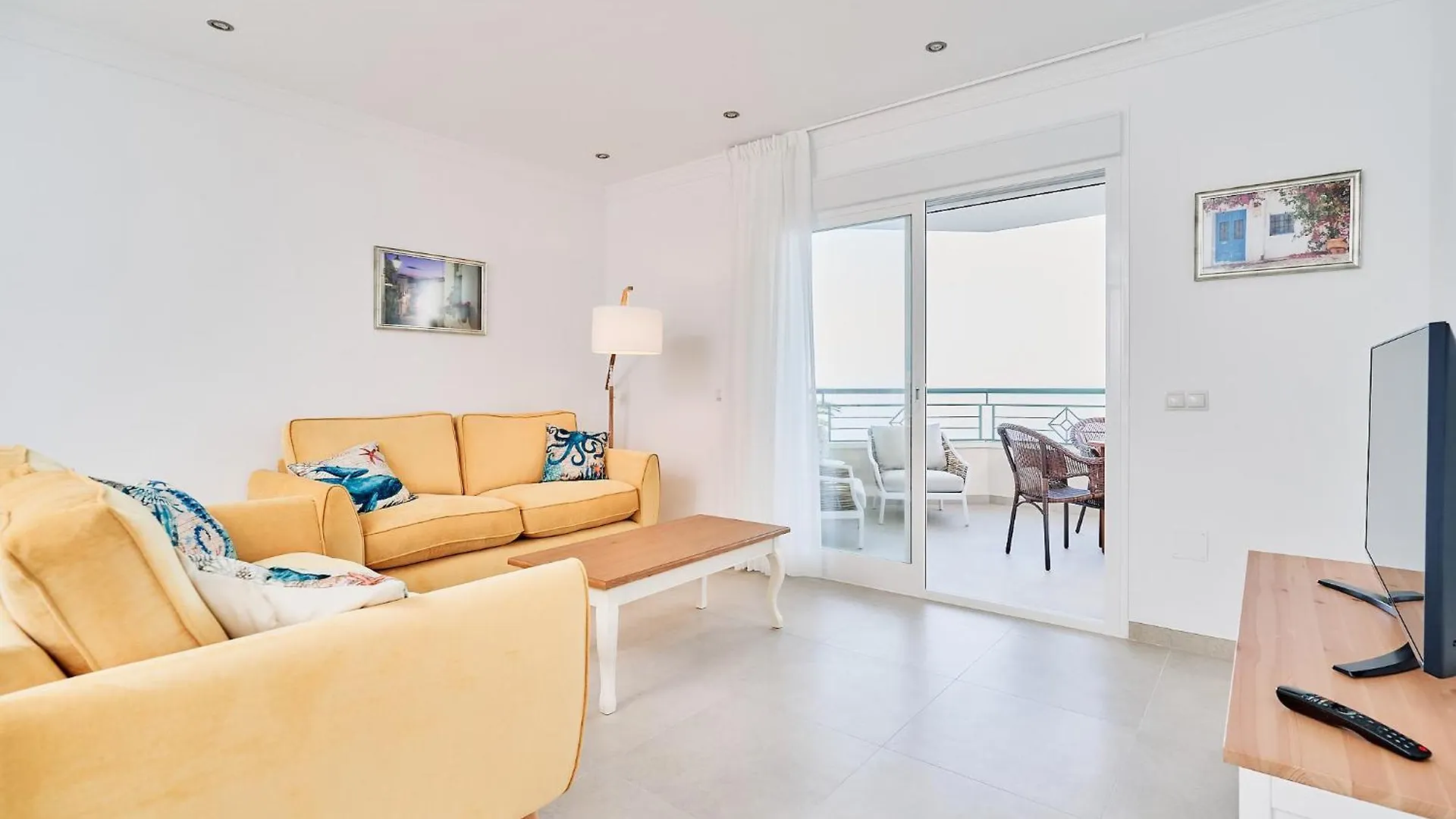 First Line Oasis Apartment Td05 Torrox