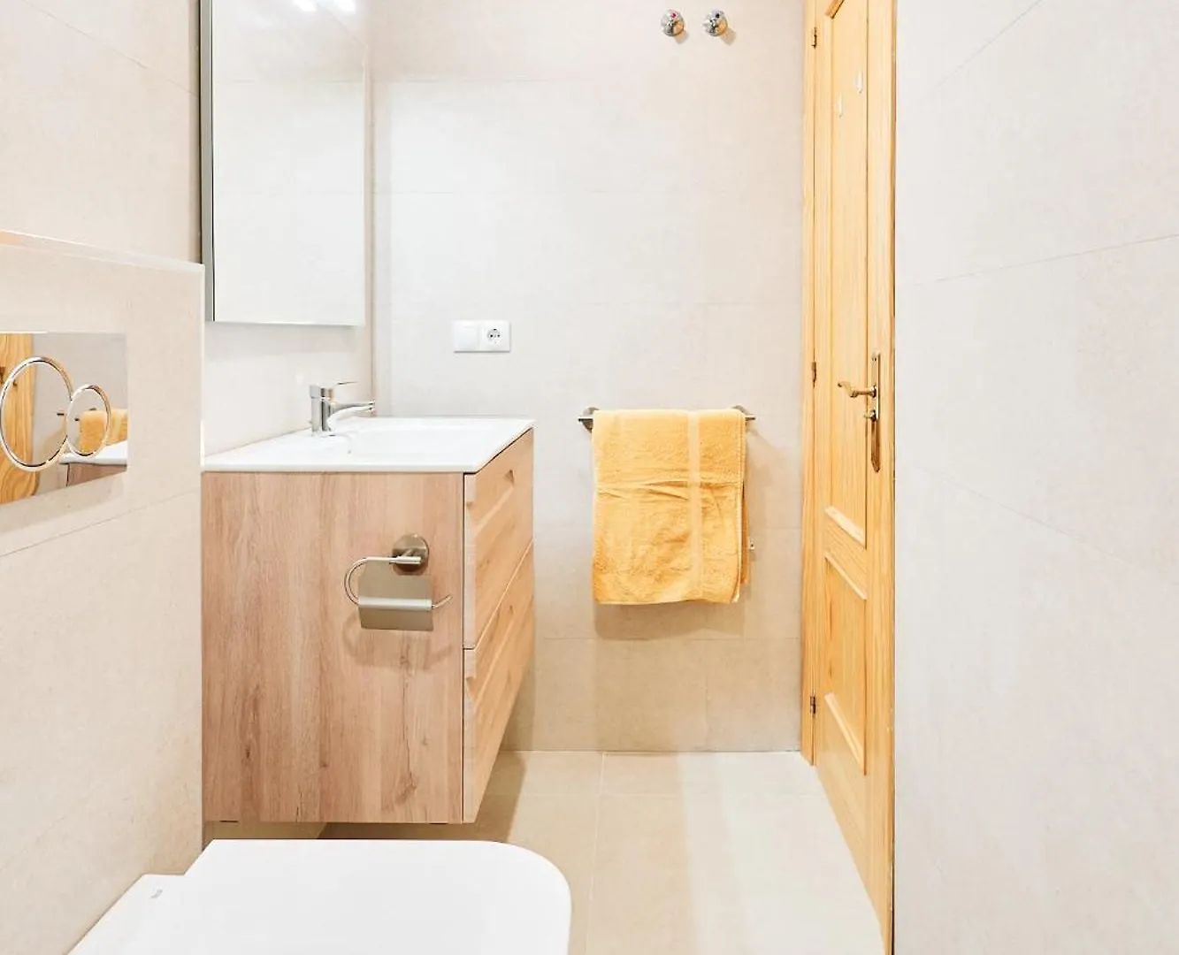 First Line Oasis Apartment Td05 Torrox Spain
